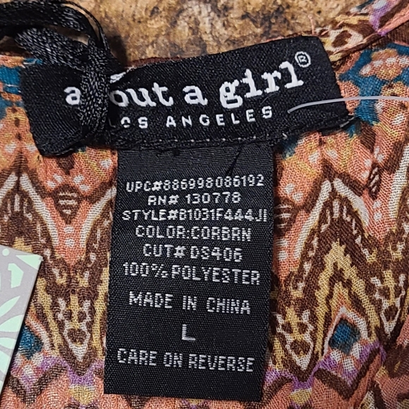 About A Girl Ladies Sheer Blouse Size Large NWT - Picture 6 of 8